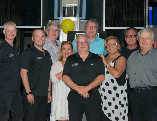 Lors de cette croisière, Claude Zalac, président d’Unipièce OEM était entouré de son équipe qui a su bien recevoir clients et amis. (Photos : Marie-Michèle Gagnon)